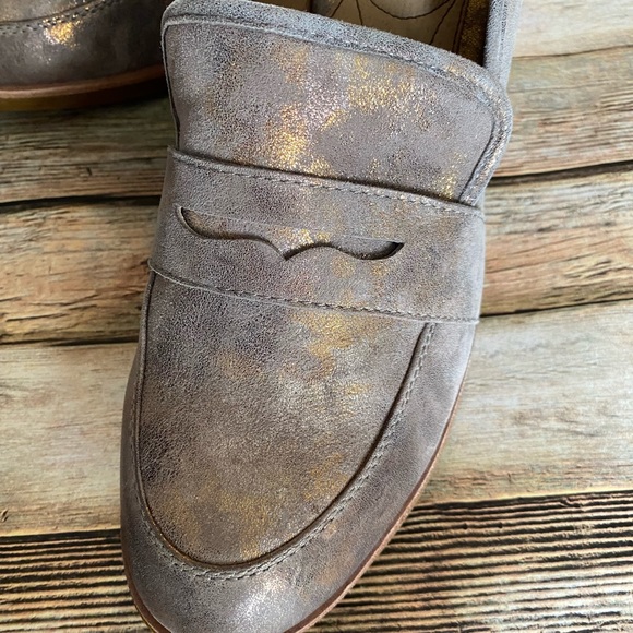 Sofft Metallic Bronze Suede Penny Loafers 11 - Picture 2 of 10